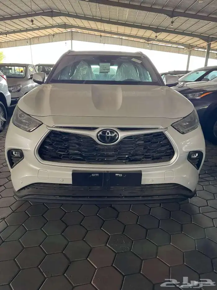 تويوتا هايلاندر GLE موديل 2025 3