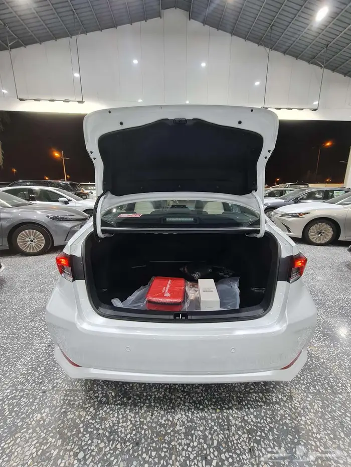 كورولا XLi استاندر مطور 2.0 بنزين سعودي 2025 السعر 81075 15