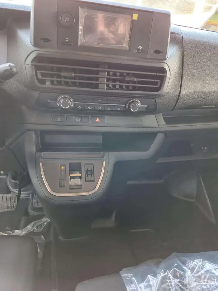 بيجو اكسبريت بضاعة موديل 2025 8