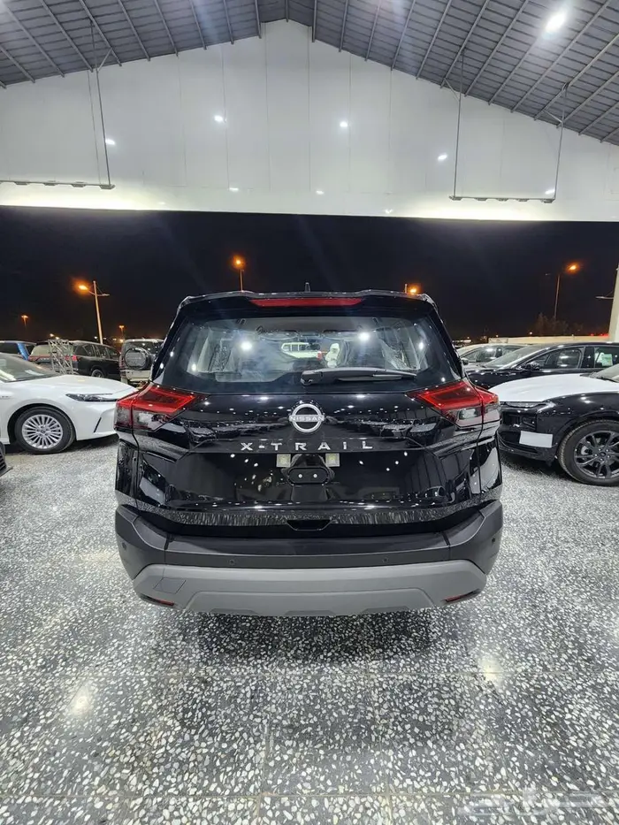 نيسان اكس تريل 5 مقاعد دبل 2025 السعر 98900 4