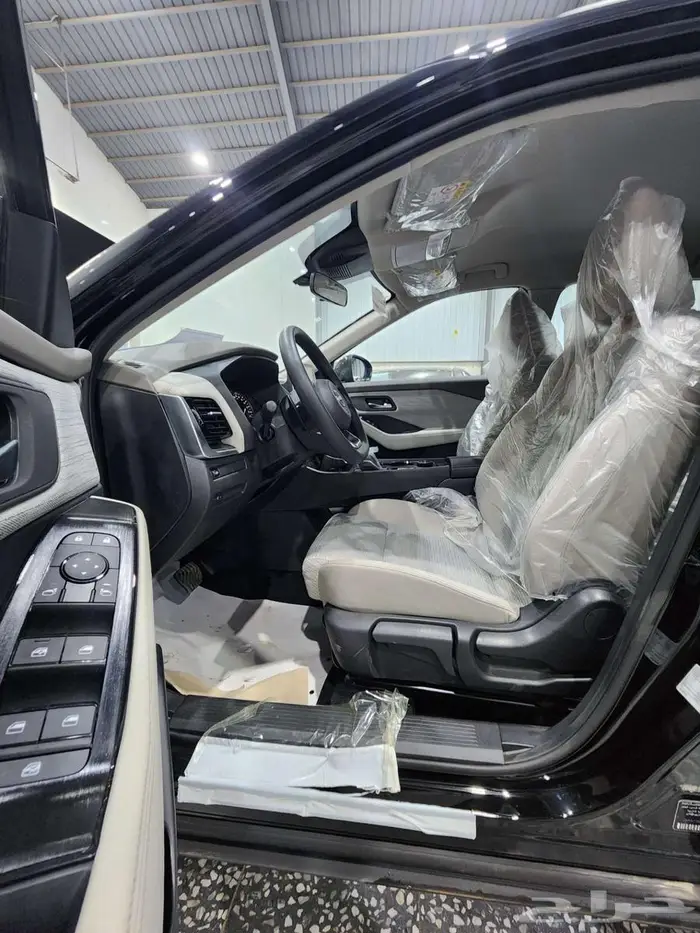 نيسان اكس تريل 5 مقاعد دبل 2025 السعر 98900 9