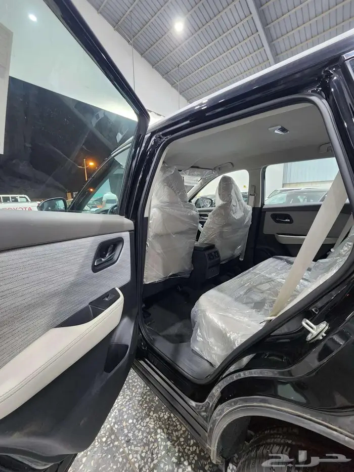 نيسان اكس تريل 5 مقاعد دبل 2025 السعر 98900 11