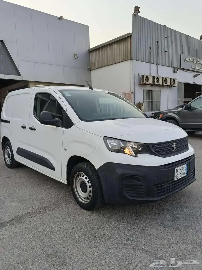 بيجو بارتنر 2023 2