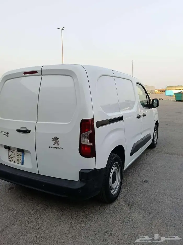 بيجو بارتنر 2023 5