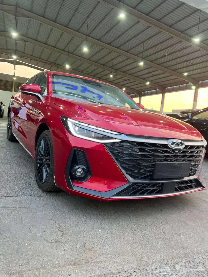 شيري اريزو 8 2025 فخامة تفوق التوقعات وأناقة تلفت الأنظار 8