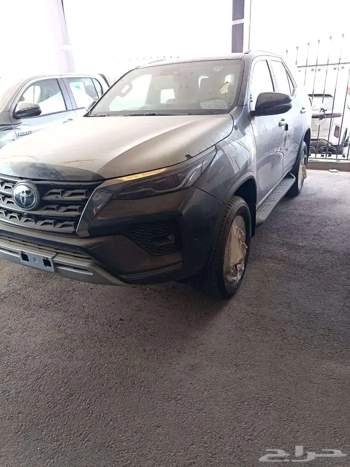 تويوتا فورتشنر VX ديزل 2024 0