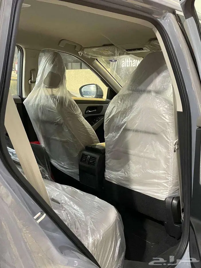 نيسان اكس تريل ستاندر دبل 5 راكب ابيض واسمنتي 2026 9