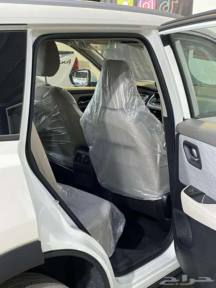 نيسان اكس تريل ستاندر دبل 5 راكب ابيض واسمنتي 2026 7