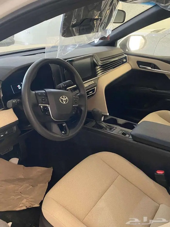 كامري اي بنزين الموديل2025 4