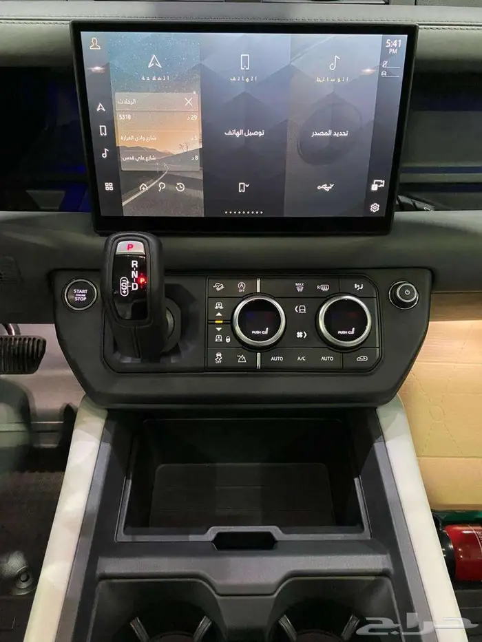 لاند روفر دفندر 2025 ازرق فاتح 6 سلندر سعودي ماشيه 21000كم 28