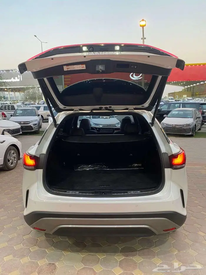 لكزس RX 350 موديل 2023 هايبرد فل كامل اعلى فئه سعودي 8
