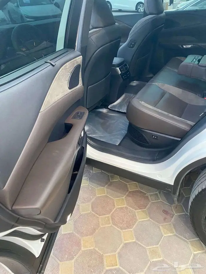 لكزس RX 350 موديل 2023 هايبرد فل كامل اعلى فئه سعودي 19