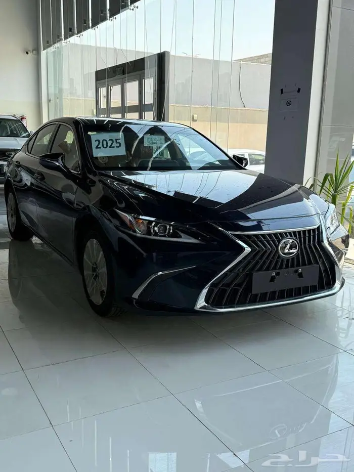 لكزس ES250 استاندر 2025 0