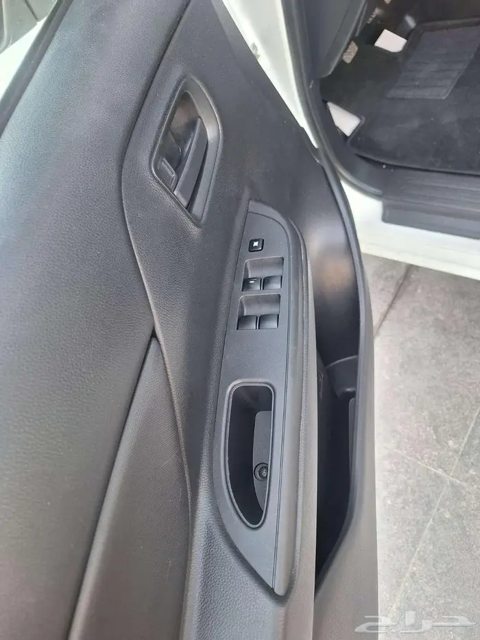 ميتسوبيشي L200 بنزين الموديل 2022 عداد 12 الف 8