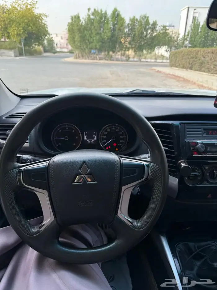 ميتسوبيشي ونيت l200 دبل ديزل نظيف جدا 7