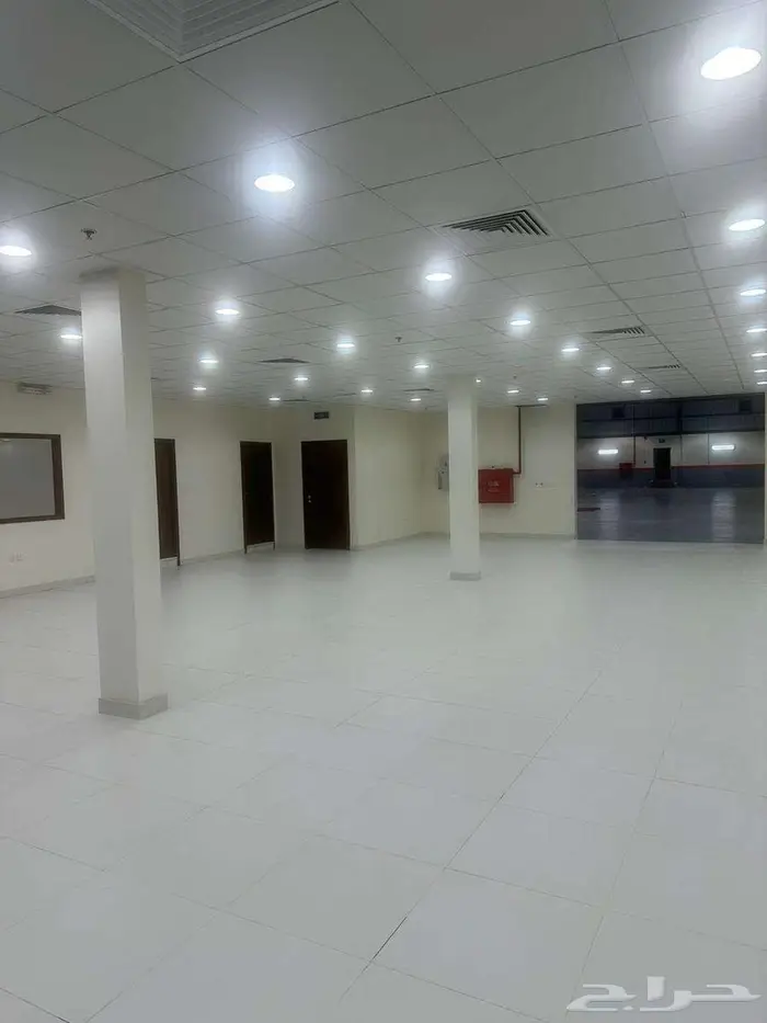 معرض للبيع مناسب لوكالات السيارات 2