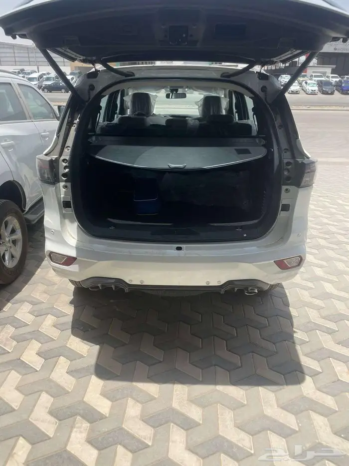 ايسوزو جيب ام يو اكس فل كامل 2025 بأسعار تنافسية 2