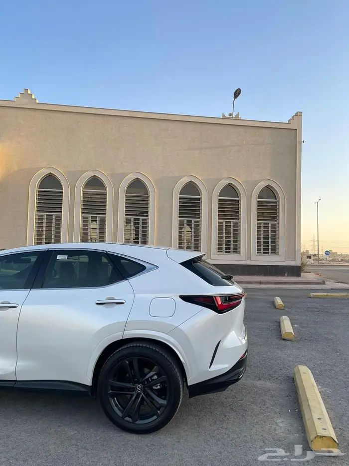 للبيع لكزس NX350h - 2024 مخزن 47