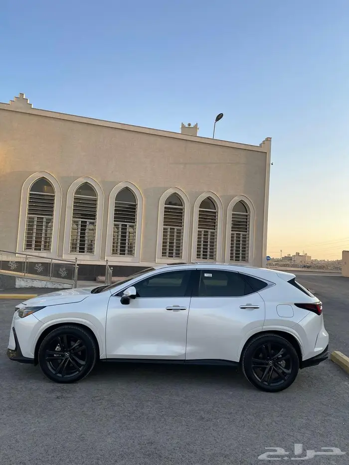 للبيع لكزس NX350h - 2024 مخزن 53