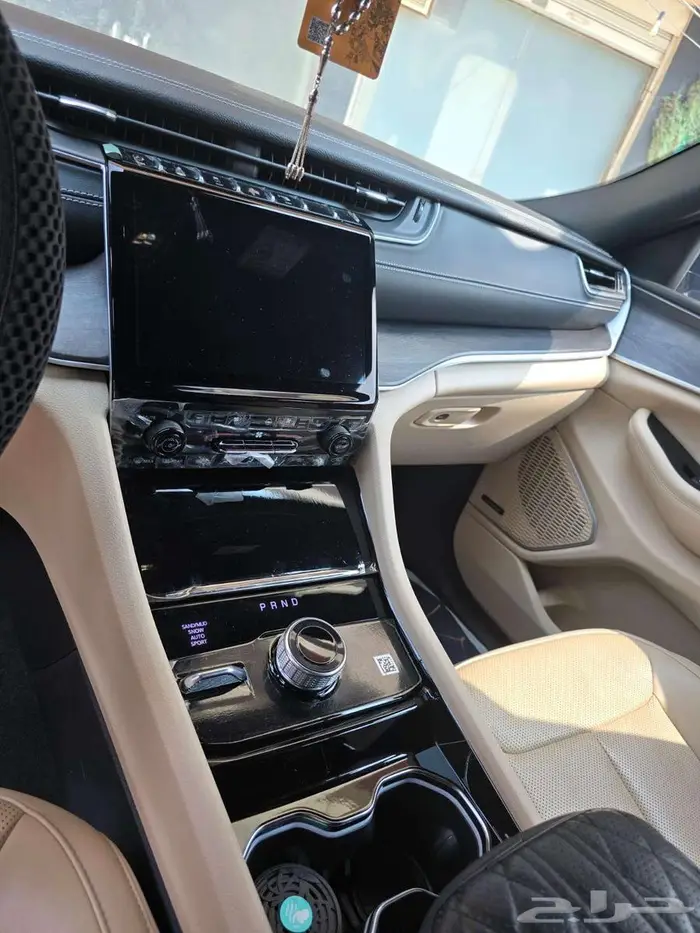 جيب جراند شيروكي موديل  2023 12