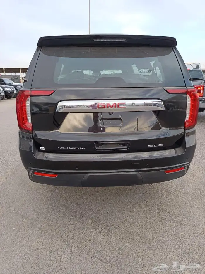جي ام سي يوكن XL طويل 2024 اسود سعودي 2
