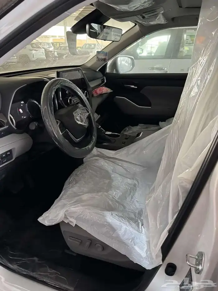 تويوتا هايلاندر GLE موديل 2025 4