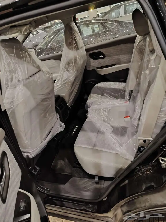 نيسان اكس تريل7 راكب دبل 2025 اسود X -TRAIL 14