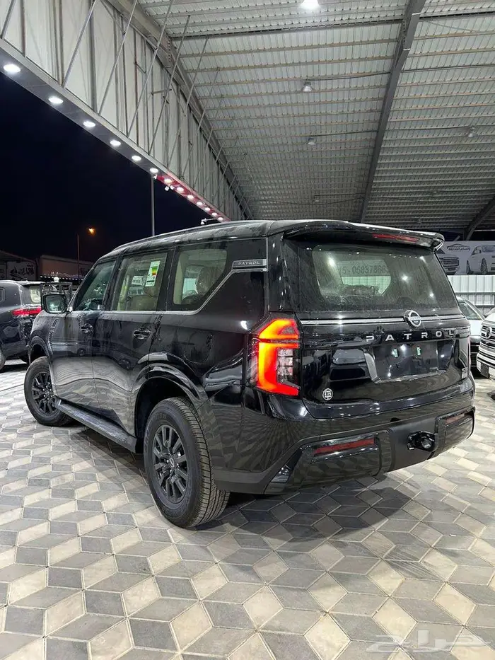 نيسان باترول SE2 اللون الاسود موديل 2026 4