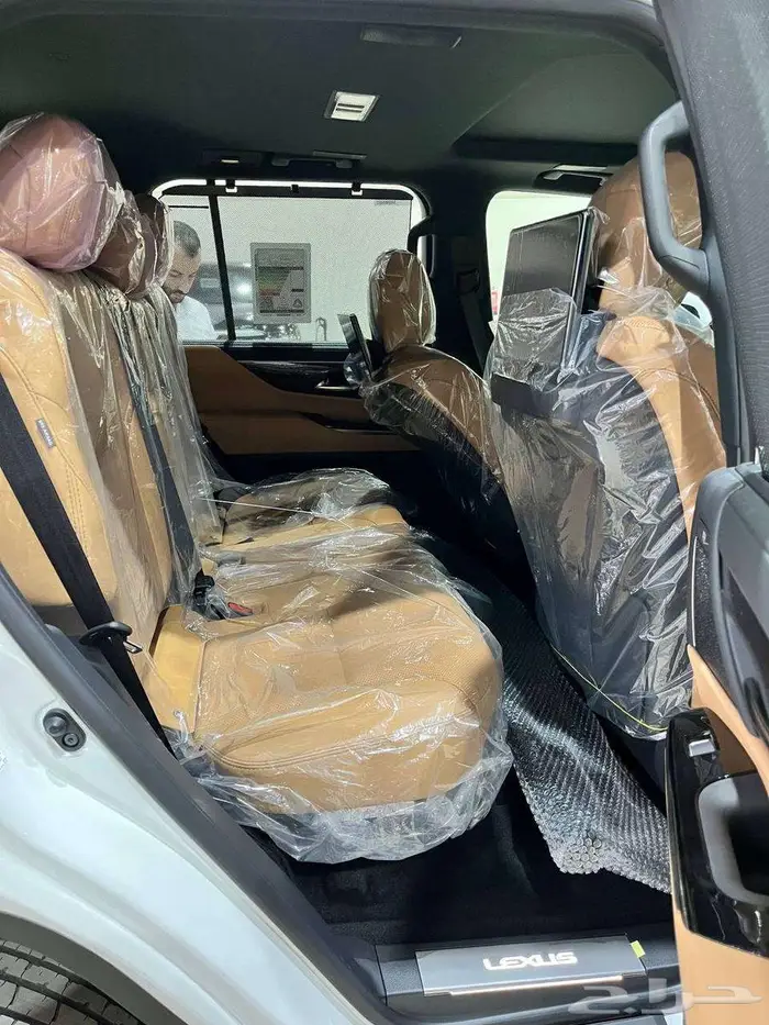 عرض خاص لكزس LX600 BB بنزين موديل 2025 سعودي بطاقه جمركيه 10