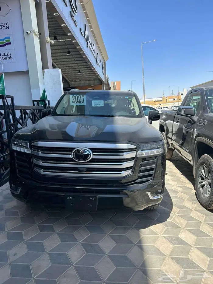 تويوتا جيكسار رقم 4 موديل 2025 اسود ( اقساط بنوك ) 0