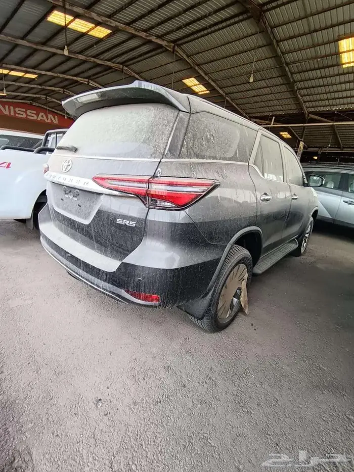 تويوتا فورتشنر VX ديزل 2024 4