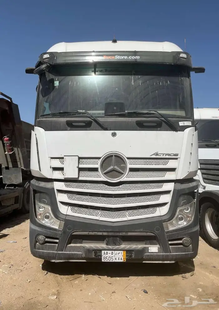 Trailer  Dump trucks and flatbeds for Montly rental 1