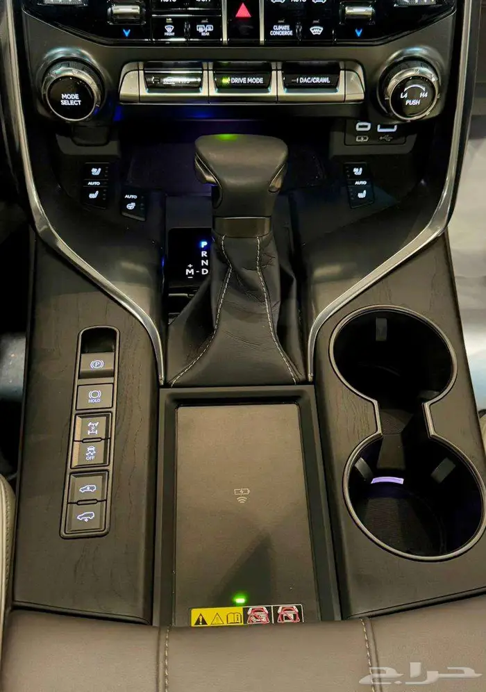 جيب لكزس LX600 2024 ماشي 3800 كم فقط 38