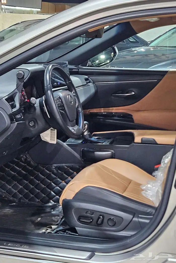 لكزس ES.350..2023 31