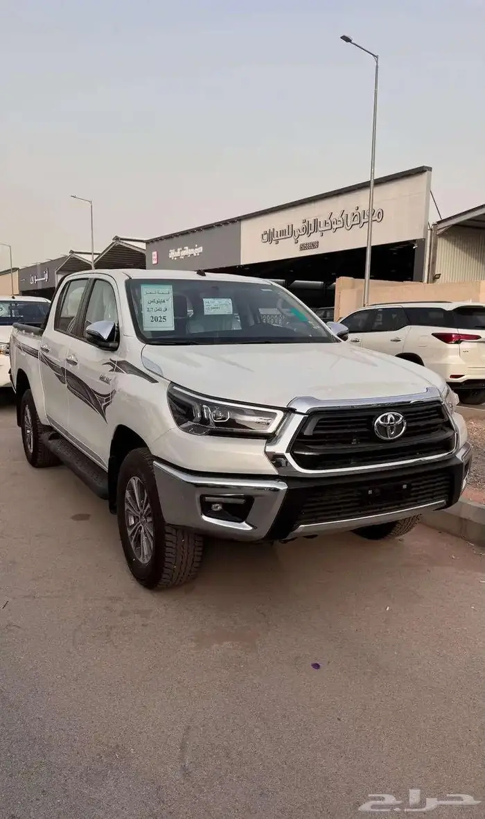 تويوتا هايلوكس غمارتين S-GLX 4 4 اوتوماتيك 2.4 ديزل 2025 0