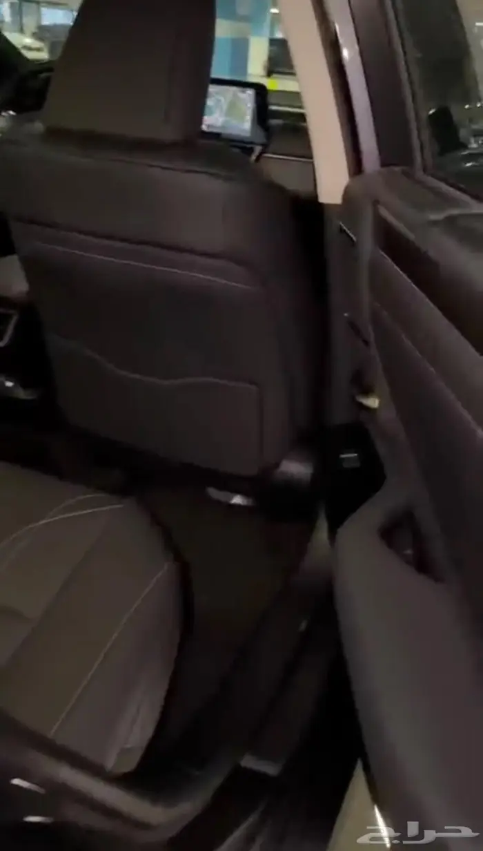 للبيع. 2025 لكزس Es300h هايبرد ((فل كامل)) كورس 7