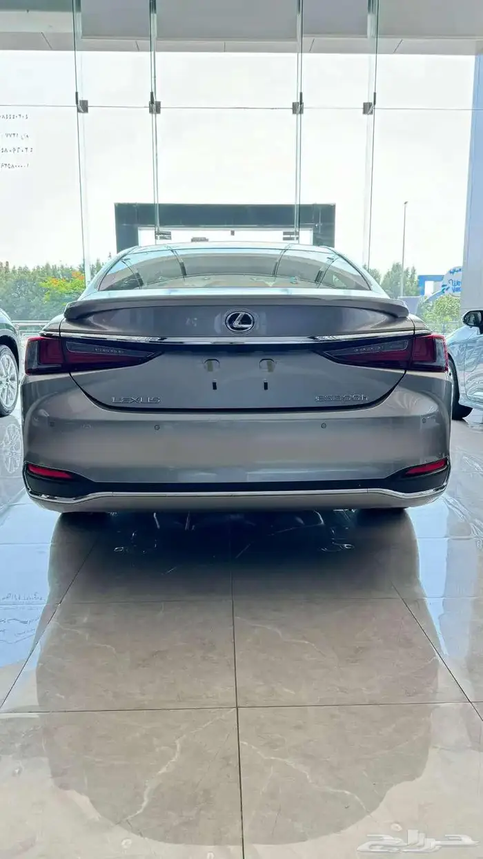 لكزس ES300 هايبرد موديل 2025 دفعتين الانماء والجزيره 0 ربح 8