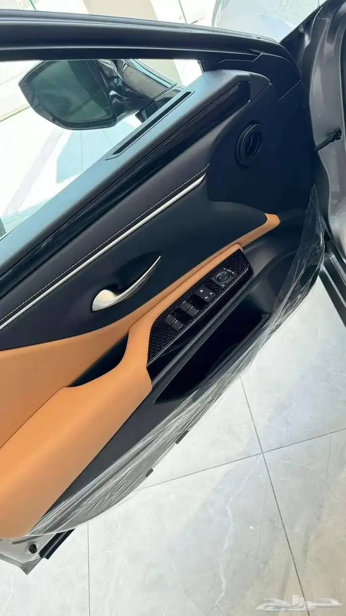 لكزس ES300 هايبرد موديل 2025 دفعتين الانماء والجزيره 0 ربح 12