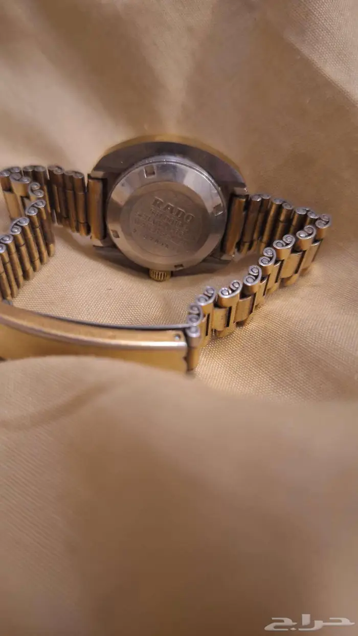 ساعة رادو اوتوماتيكي الأصليه قديمه مستعمله لها تقريبا 40 0