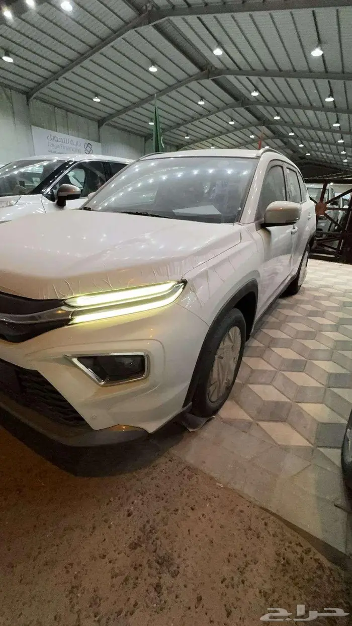 نوع السيارة تويوتا اوربان كروز جي ال 1.5 لتر 1