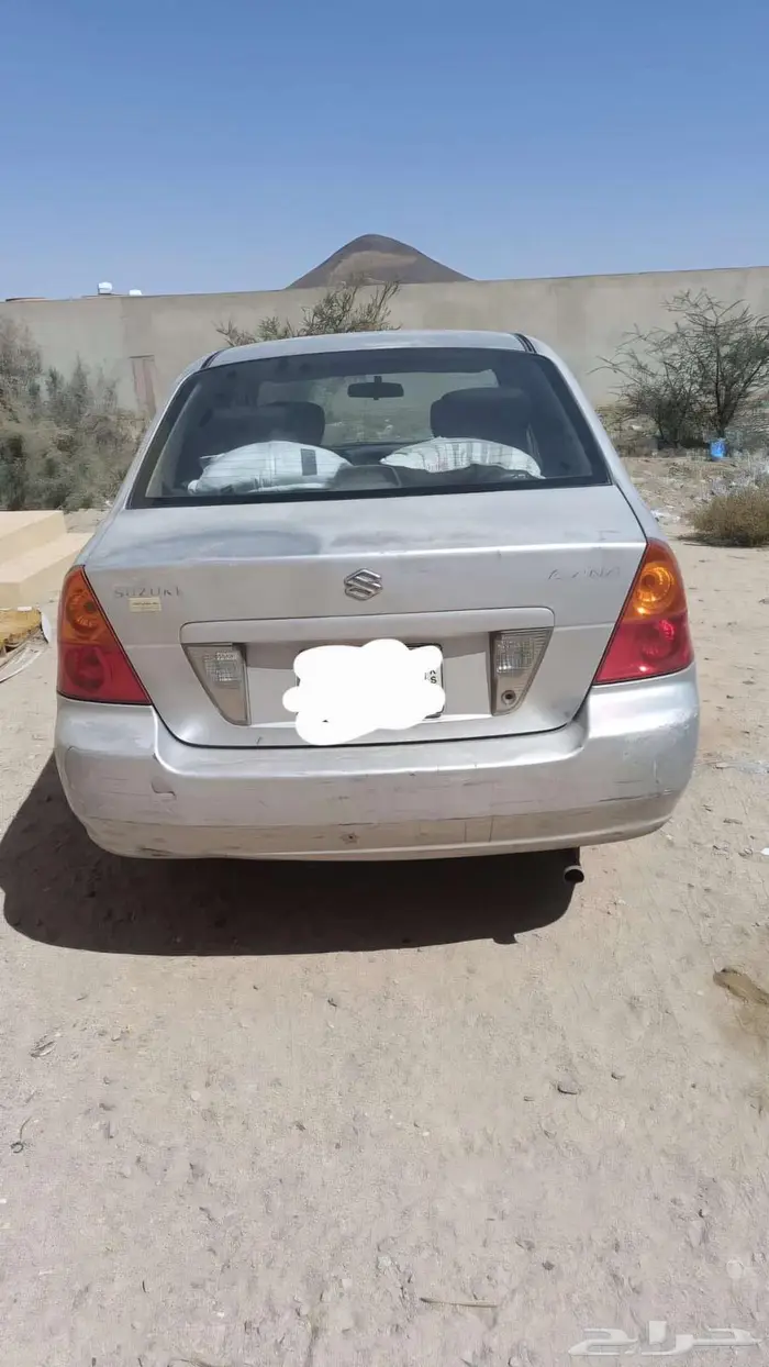 سوزوكي ليانا 2004للبيع 1