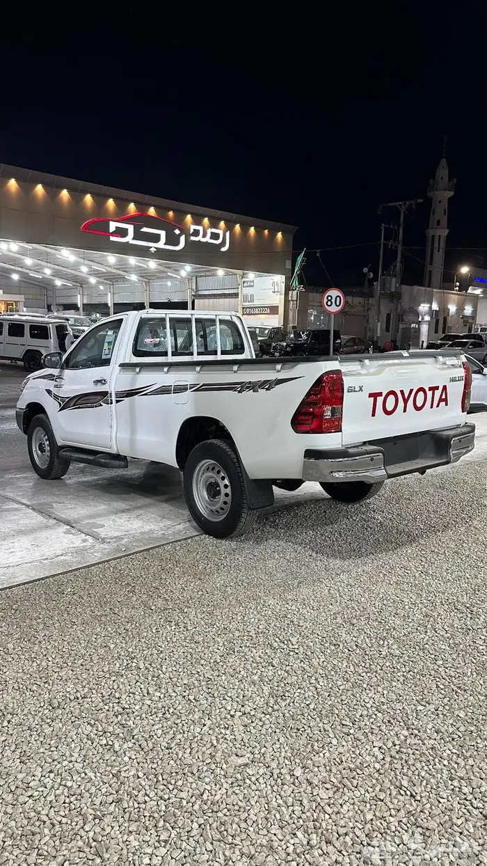 هايلوكس بنزين دبل سعودي 2025 5