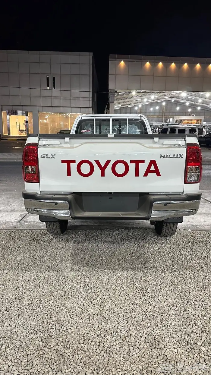 هايلوكس بنزين دبل سعودي 2025 6