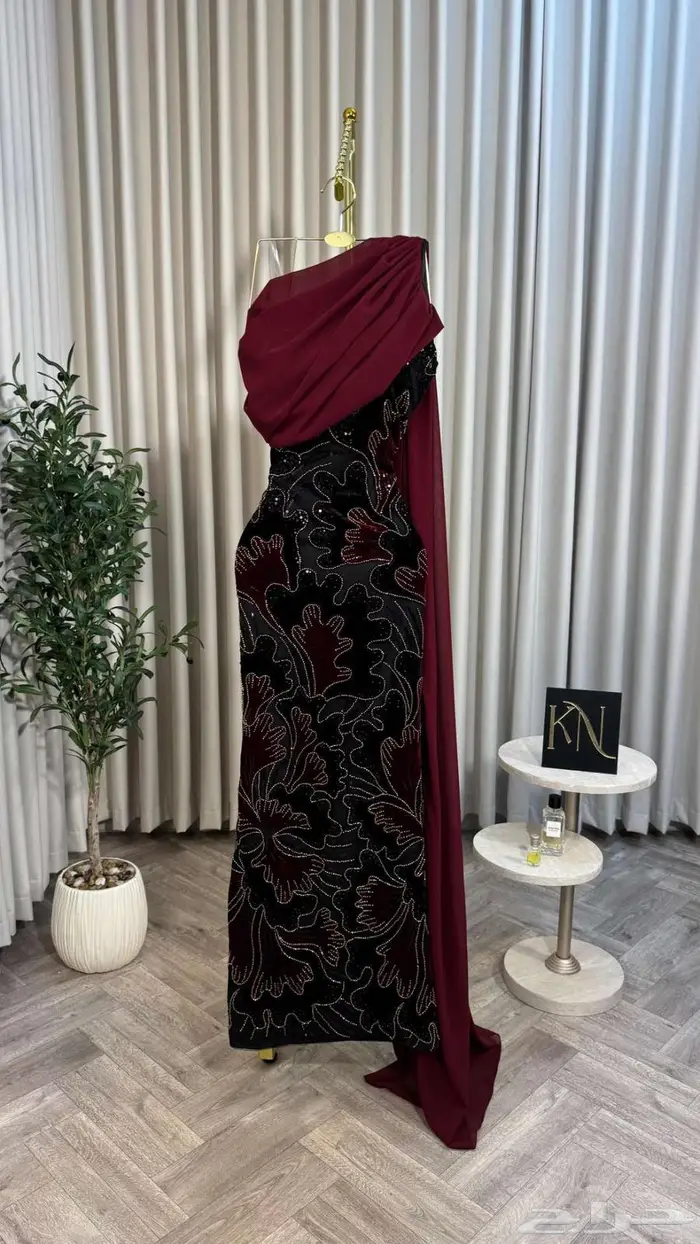 فساتين شتوي وصيفي خامات فاخره نشحن لكافه المدن والقرة 45