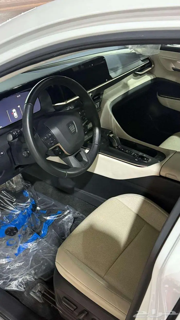 تويوتا كروان 2023 بريميوم 10