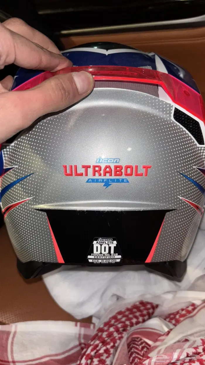 خوذه ايكون جديده يبغالها قزازه 4