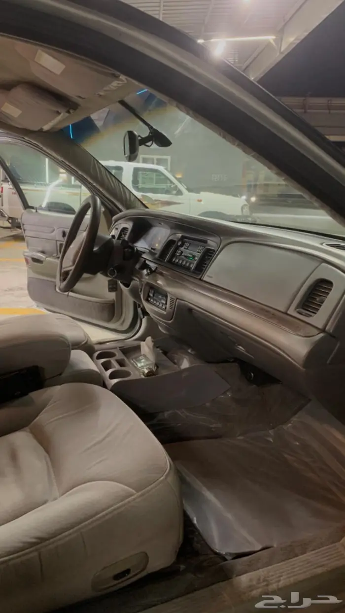 فورد فكتوريا شبه جديد 28