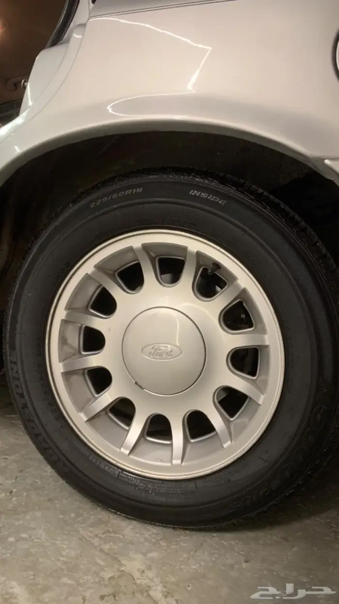 فورد فكتوريا شبه جديد 36