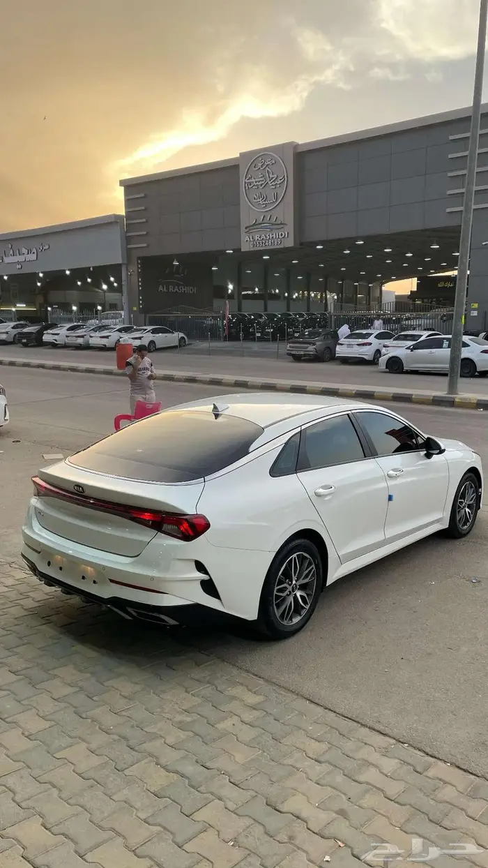كيا 5 2021 عداد11300 نص فل بنزين 4