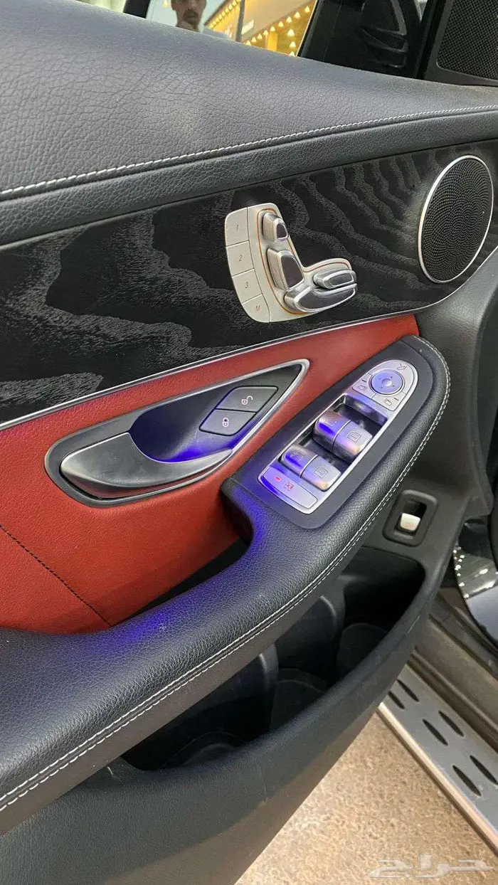 مرسيدس GLC200 موديل 2022- معرض خلف للسيارات 8